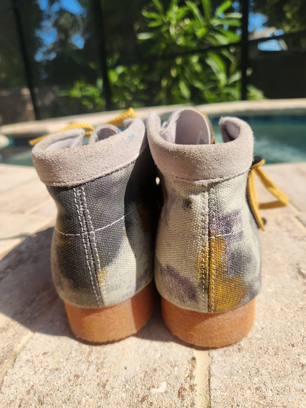 Clarks Wallabee Boot Kids Youth 1.5W Tie Dye Gray Yellow Lace Up